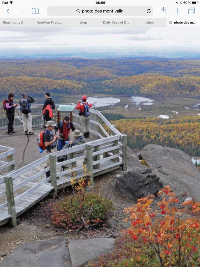 Auberge Centre Ville Chicoutimi Екстериор снимка